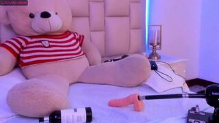 Cute college girl makes a living by fucking her hairy pussy in her room and showing it off - porn video