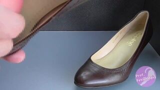 Shoe fetishism Splashing on brown high heels - porn video